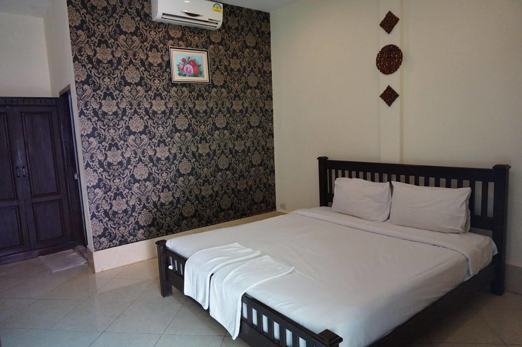 Domon Hotel Vientiane Exterior photo
